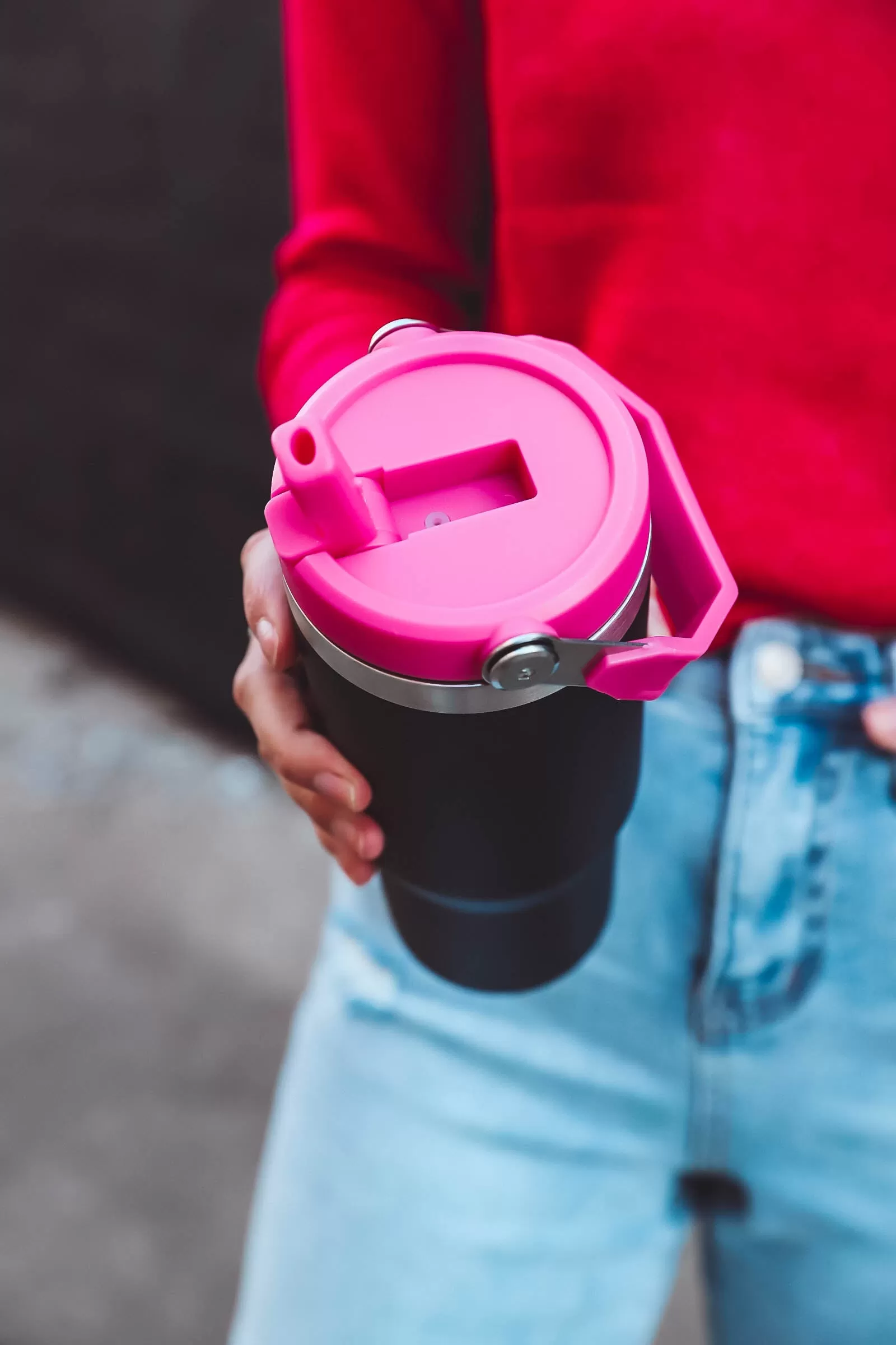 30oz. Flip Straw Tumbler-Black/Hot Pink