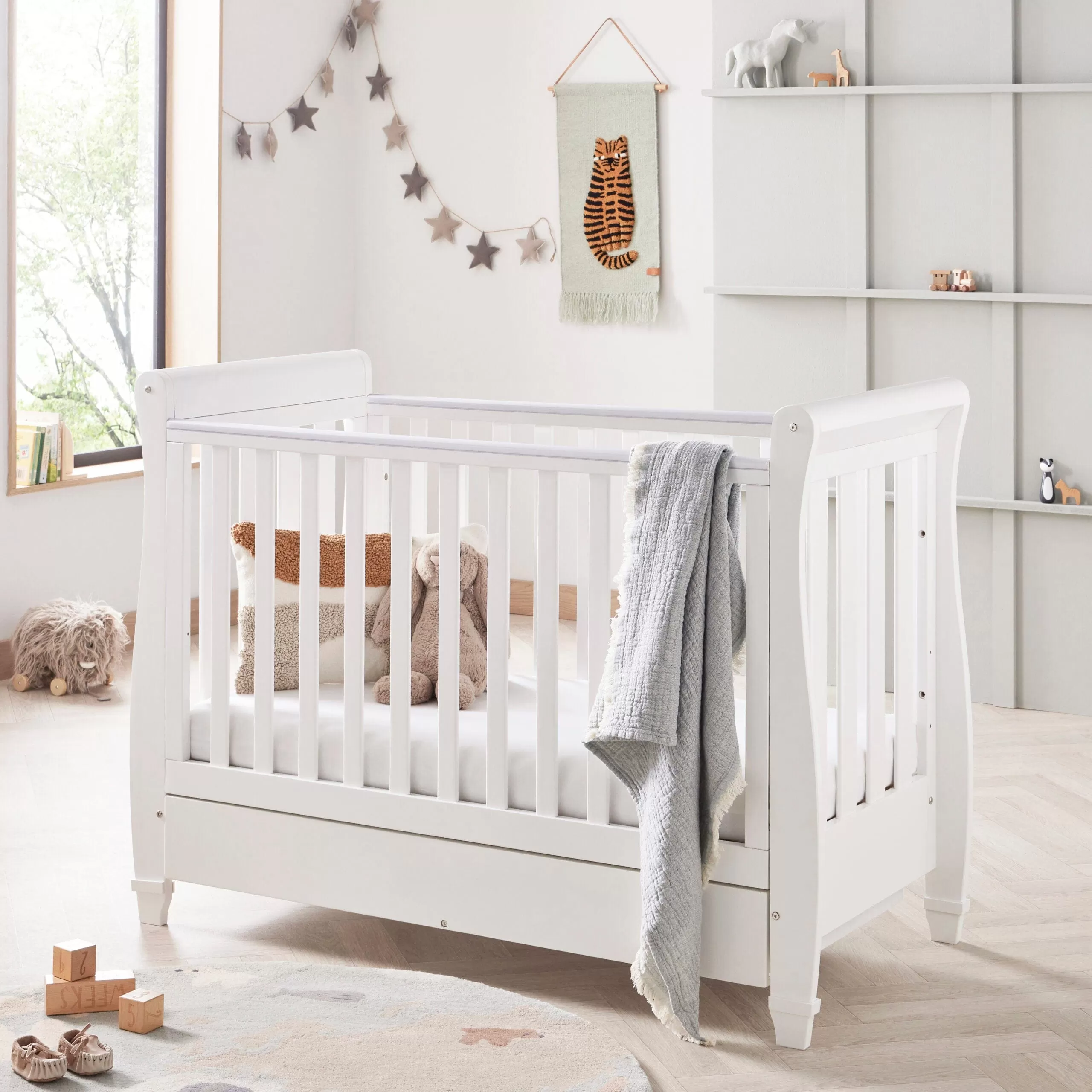 Babymore Eva 2 Piece Room Set - White