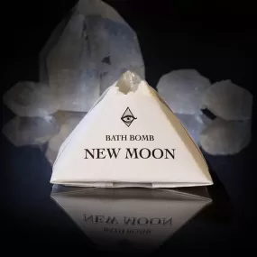 Magic Fairy Candles - New Moon 4oz Bath Bomb